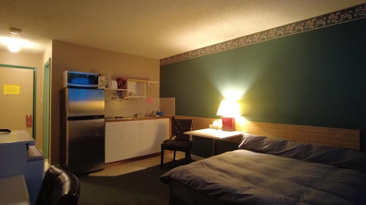 Sundre Motor Inn Kültér fotó
