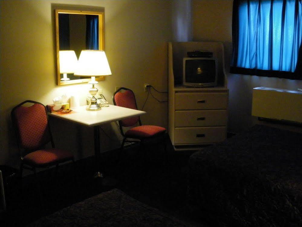 Sundre Motor Inn Kültér fotó